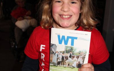 Freude: Wir haben es auf auf die Titelseite des Kreisjahrbuches geschafft!